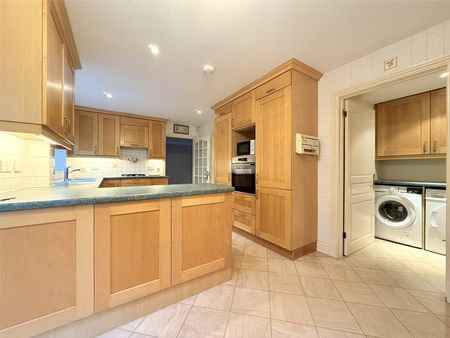 Parkfield View, Potters Bar - Photo 3