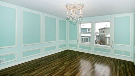 **Lake Community Living At Its Finest: Impressive 2 Storey Home In Mahogany** Special Incentive - Photo 3