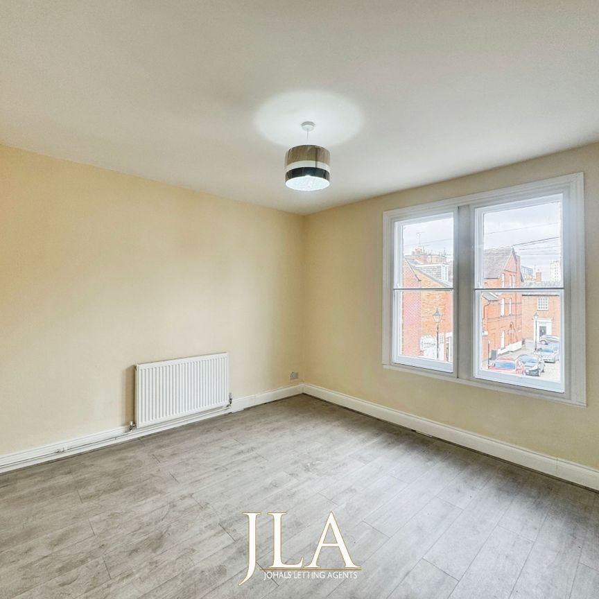 3 bed terraced house to rent in Brookhouse Avenue, Leicester, LE2 - Photo 1
