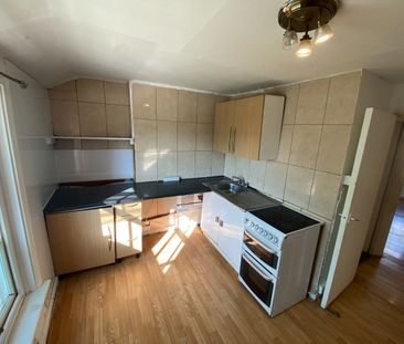 1 Bed Flat, Russell Square, BN1 - Photo 2