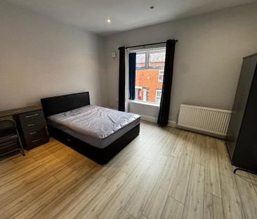 5 bedroom terraced house to rent - Photo 5