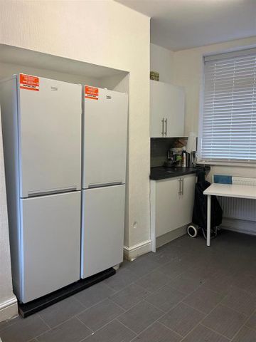 5 bedroom house share to rent - Photo 4