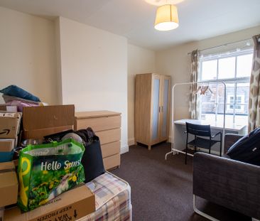 6 Bed Student Accommodation - Photo 3