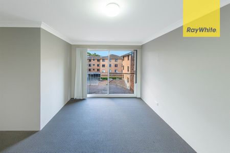 SPACIOUS 2 BEDROOM UNIT ON THE FIRST FLOOR OF A SECURE COMPLEX - Photo 2