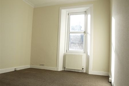 Glasgow Road , Dumbarton - Photo 2