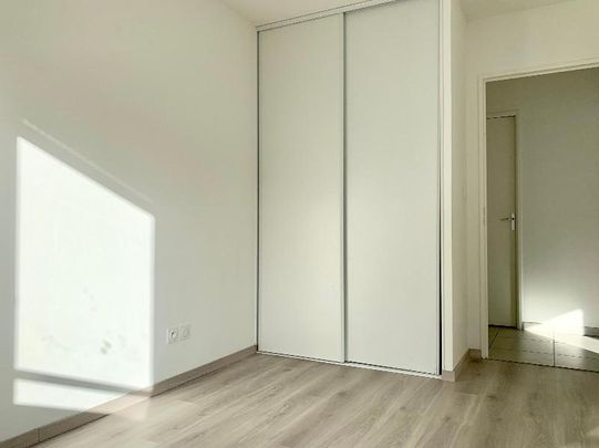 Location Appartement 3 pièces 60m² VAULX EN VELIN 69120 - Photo 1