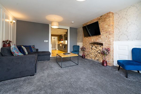 Flat 2 , 12 Priory Street - Photo 1