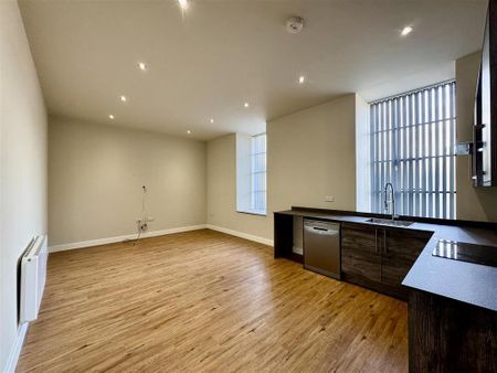2 bedroom apartment to rent - Photo 3