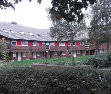 1 bedroom Flat - Round Mead, Stevenage - Photo 4