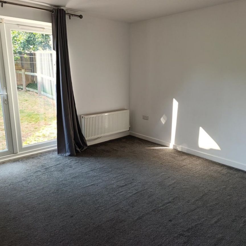 3 bed Semi-Detached - To Let - Photo 1