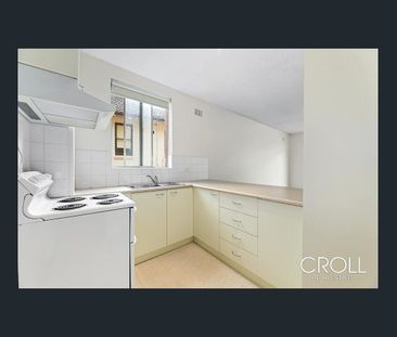 Neat-As-A-Pin One Bedroom Apartment - Photo 3