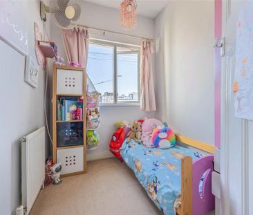 4 bedroom terraced house to rent - Photo 5