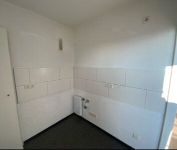 Gute Anbindung an den ÖPNV - Foto 4