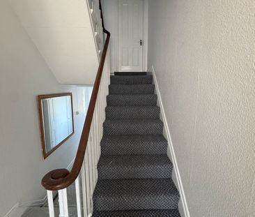 Price £1,350 pcm - Available Now - Unfurnished - Photo 4