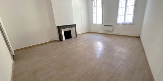 Location Appartement 1 pièce 46m² AIX EN PROVENCE 13100 - Photo 3