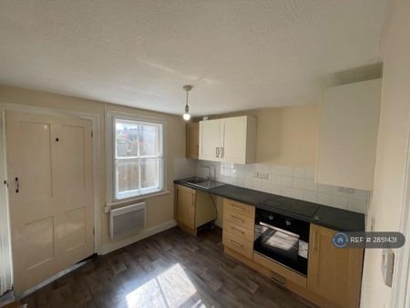 2 bedroom end of terrace house to rent - Photo 3