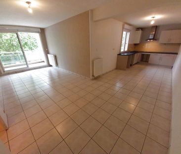 Location Appartement 2 pièces 52m² LE MONASTERE 12000 - Photo 1