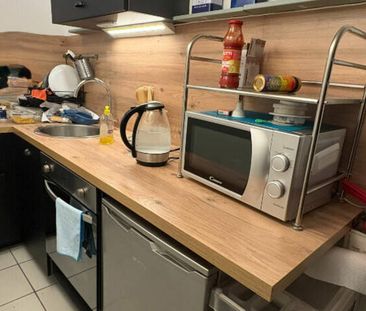 F2 DUPLEX MEUBLE - QUARTIER MAZELLE - COUR INTERIEURE - Photo 5