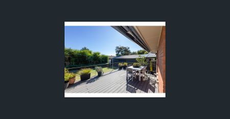 Beautiful Family Home in Sought After Location - Photo 4