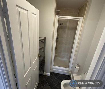 4 bedroom terraced house to rent - Photo 3