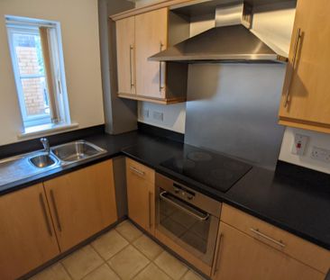 2 bedroom flat to rent - Photo 4