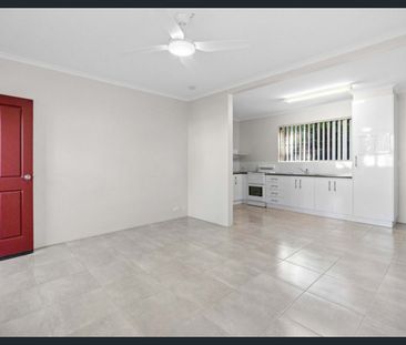 Modern Ground-Level Living in a Prime Location - Photo 5