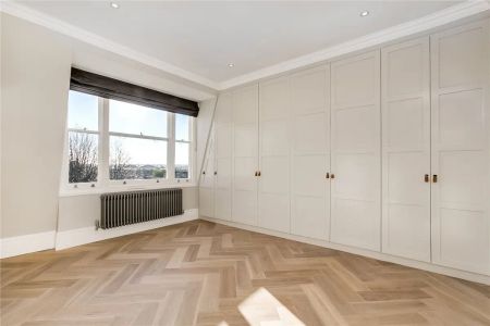 3 bedroom flat in Barnes - Photo 5