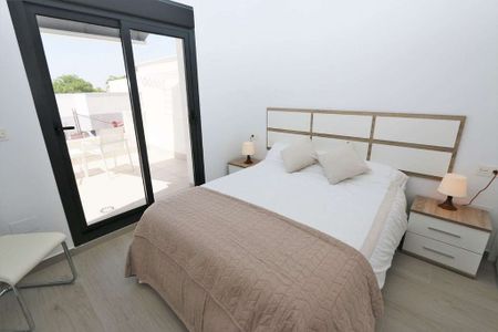 3 room luxury Villa for rent in Pilar de la Horadada, Spain - Photo 2