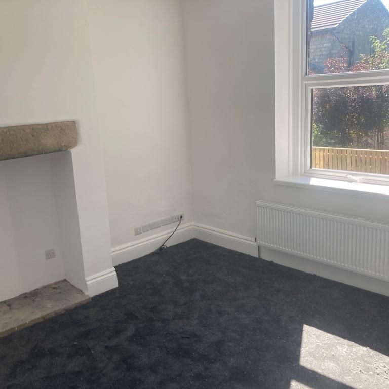 4 bedroom terraced house to rent - Photo 1