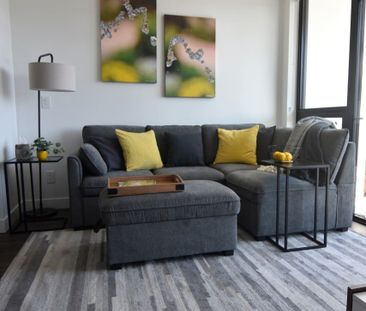 8th Floor @ Brooklyn – Utilities Included! - Photo 3