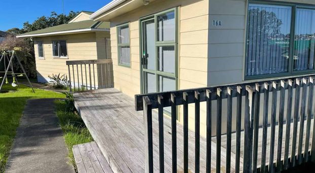 Cozy Family Home - Photo 1