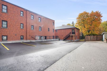 For Lease - 74 Church Street Unit# 4, Stratford, Ontario - Photo 3