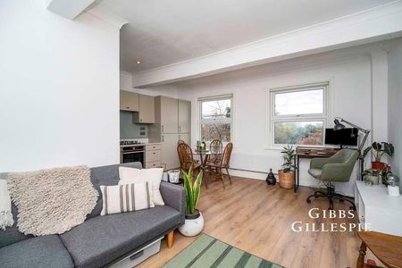 Broadway, London, W13 - Photo 4