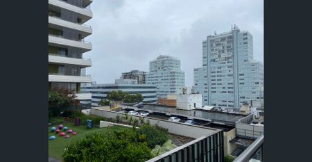 Superbly appointed 1 Bedroom Apartment - Photo 5