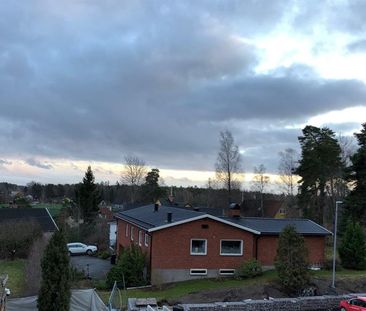 Hässelby - 1rok - tillsv - 9.775kr/mån - Photo 1