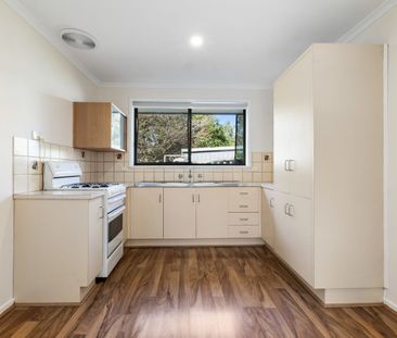 A Beautifully Kept Home in a Quiet, Leafy Pocket - Photo 2