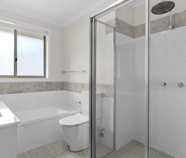 Spacious 4-Bedroom Family Home in Quiet Location - Photo 1