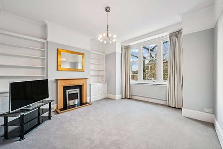 Charming period conversion in Bedford Park - Photo 5