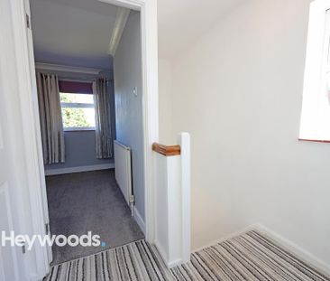 2 bedroom semi-detached house to rent - Photo 2