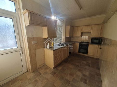 Price £775 pcm - Available Now - Unfurnished - Photo 4