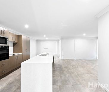 21 Sapphire Avenue, Kawungan, Qld 4655 - Photo 6