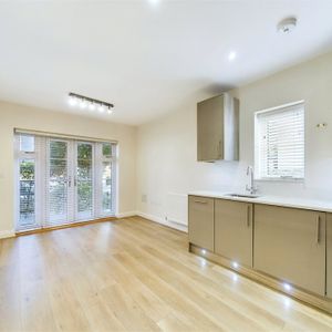 Bridge Avenue, Berkshire Bridge Avenue, Berkshire - Photo 2