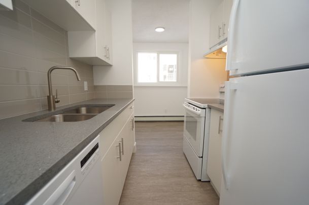 Rosario Apartments - Photo 1