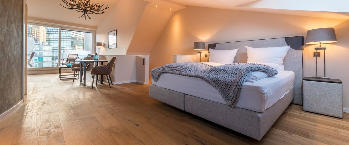 City-Residence: Tolle Penthouse-Wohnung mit Skylineblick und Dachterrasse - Foto 1