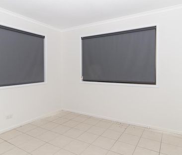 WALK TO SCHOOL & SHOPS - Photo 6