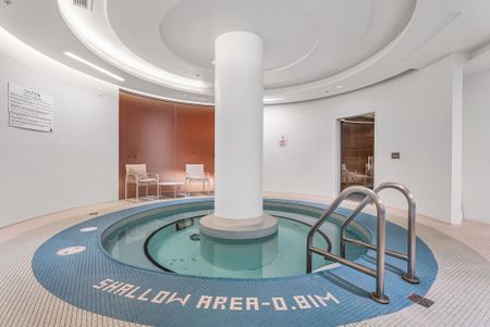 For Lease - 11 Wellesley Street Unit# 4704, Toronto, Ontario - Photo 3