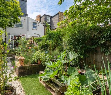 3 bedroom terraced house to rent - Photo 3