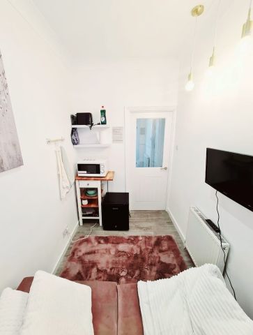 Room in a Shared House, Ardfillan Road, SE6 - Photo 2