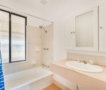 Practical Living In Convenient Location! - Photo 5