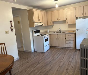 For Lease - 49 Batavia Avenue, Toronto, Ontario - Photo 5